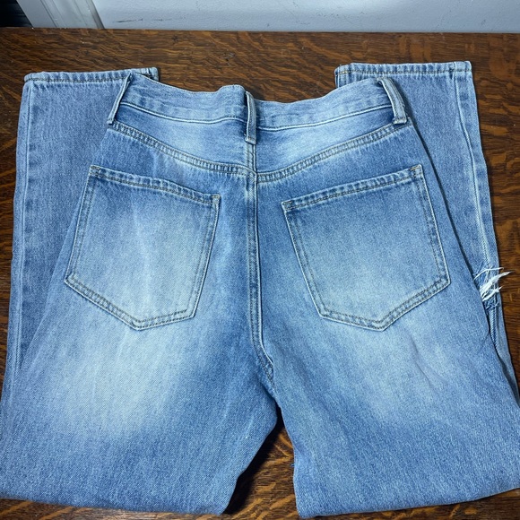 Twelve by Ontwelfth distressed skinny mom jeans - Picture 4 of 6